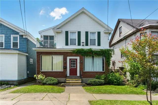 $115,000 | 174 1/2 East 7th Street, Oswego, NY 13126