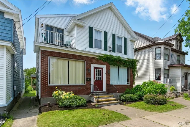 $115,000 | 174 1/2 East 7th Street, Oswego, NY 13126