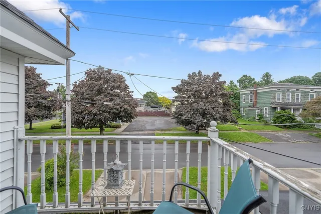 $115,000 | 174 1/2 East 7th Street, Oswego, NY 13126