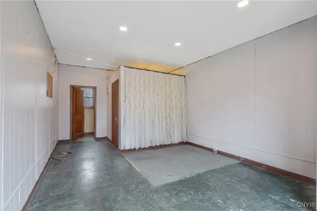 $115,000 | 174 1/2 East 7th Street, Oswego, NY 13126