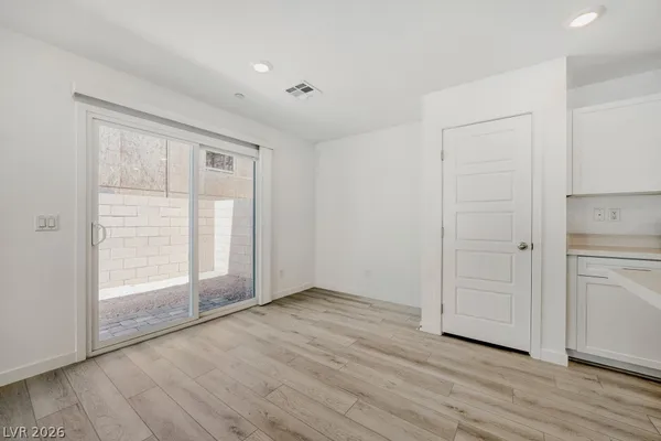 $2,000 | 773 Fallen Phoenix Street, Henderson, NV 89011