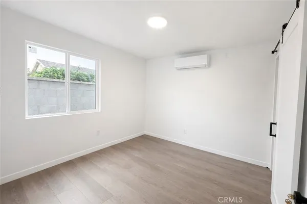 $3,000 | 6907 Noble Avenue, Van Nuys, CA 91405