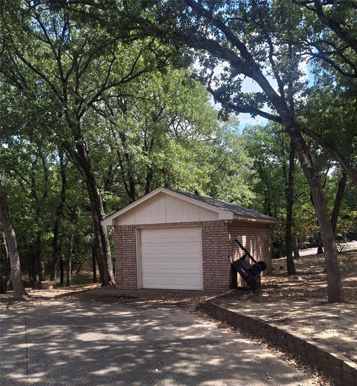1090 Riley Road Whitesboro, TX 76273 - Photo 37 of 40 Shop - garage detached