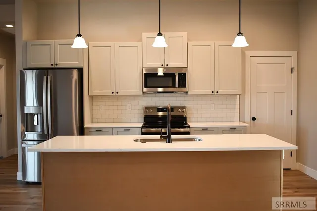 $689,900 | 1825 East 170 North, Rexburg, ID 83440