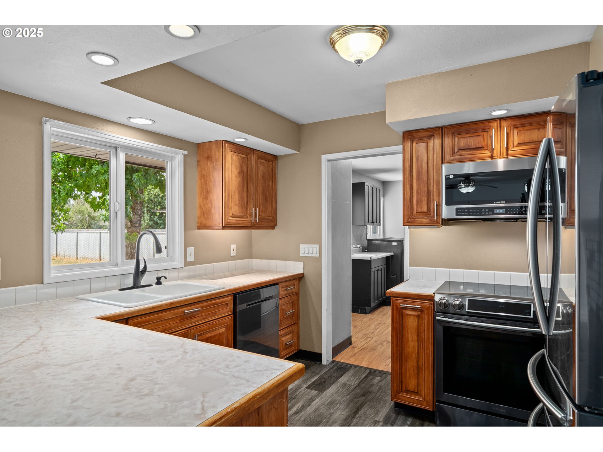 904 Toliver Road Molalla, OR 97038 - Photo 13 of 41 Gallery Image 13
