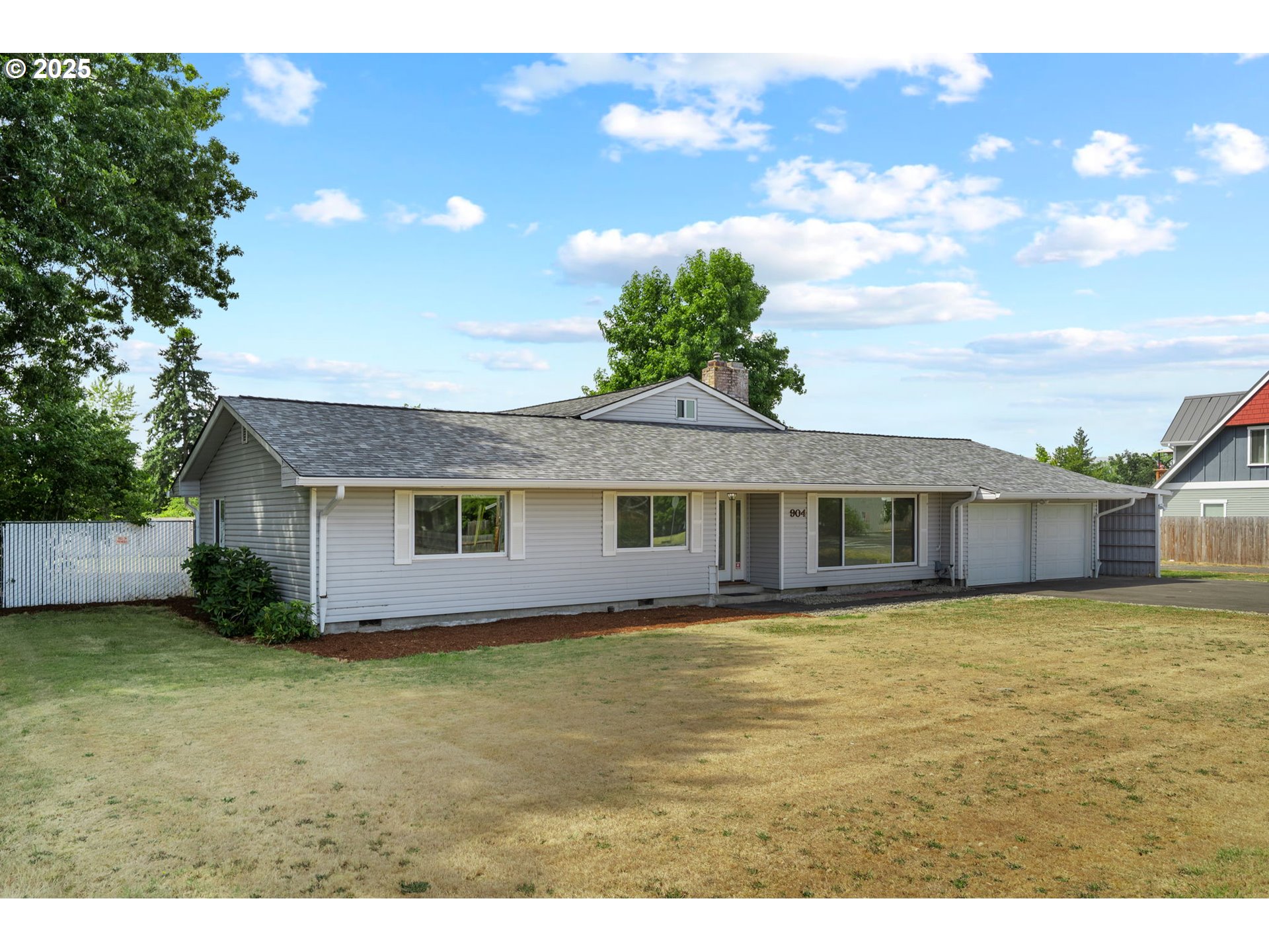 904 Toliver Road Molalla, OR 97038 - Photo 2 of 41 Gallery Image 2