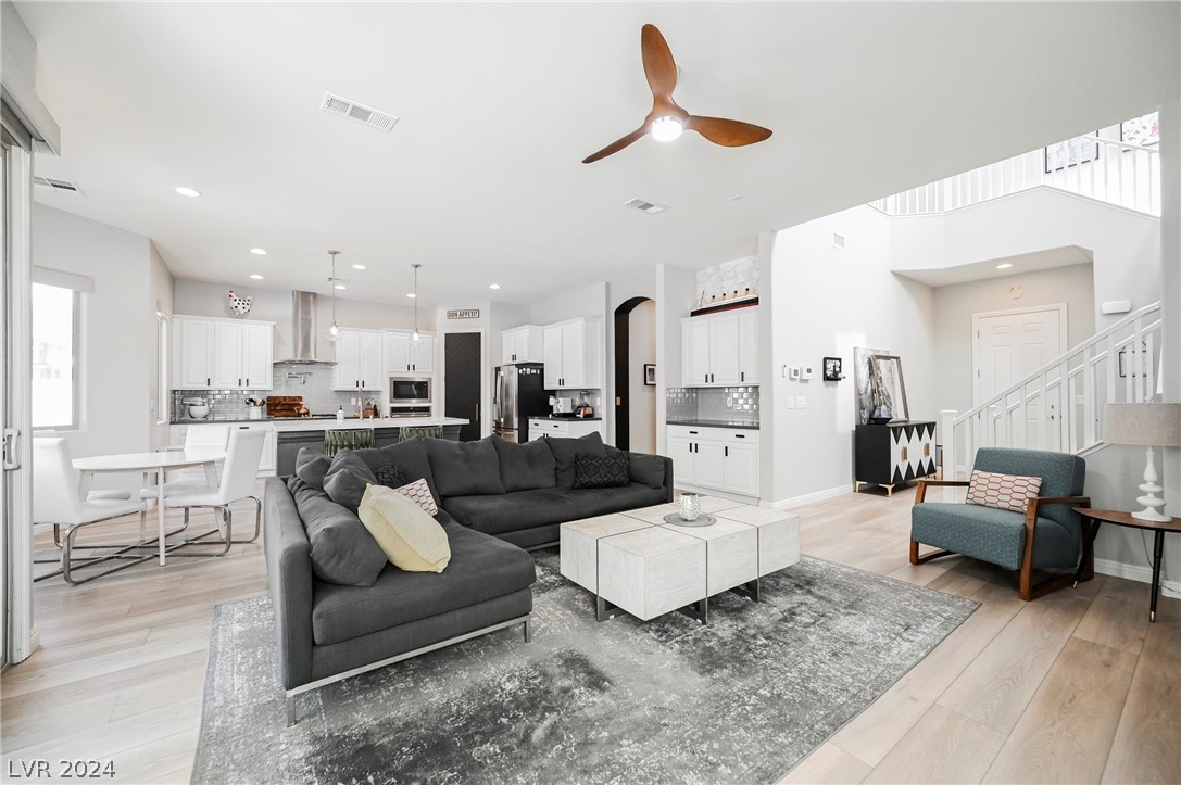 79 Hawking Ridge Way Las Vegas, NV 89183 - Photo 10 of 77 Gallery Image 10