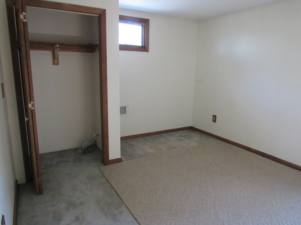 30 Taft Avenue Mendon, MA 01756 - Photo 13 of 32