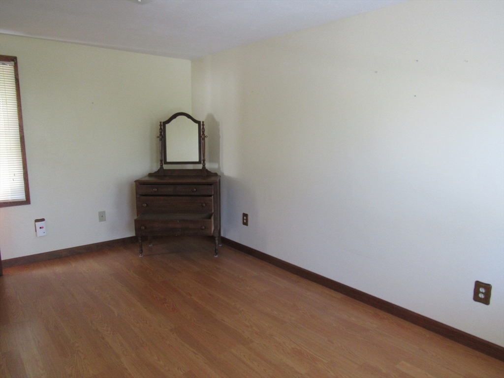 30 Taft Avenue Mendon, MA 01756 - Photo 15 of 32