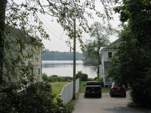 $499,900 | 30 Taft Avenue, Mendon, MA 01756