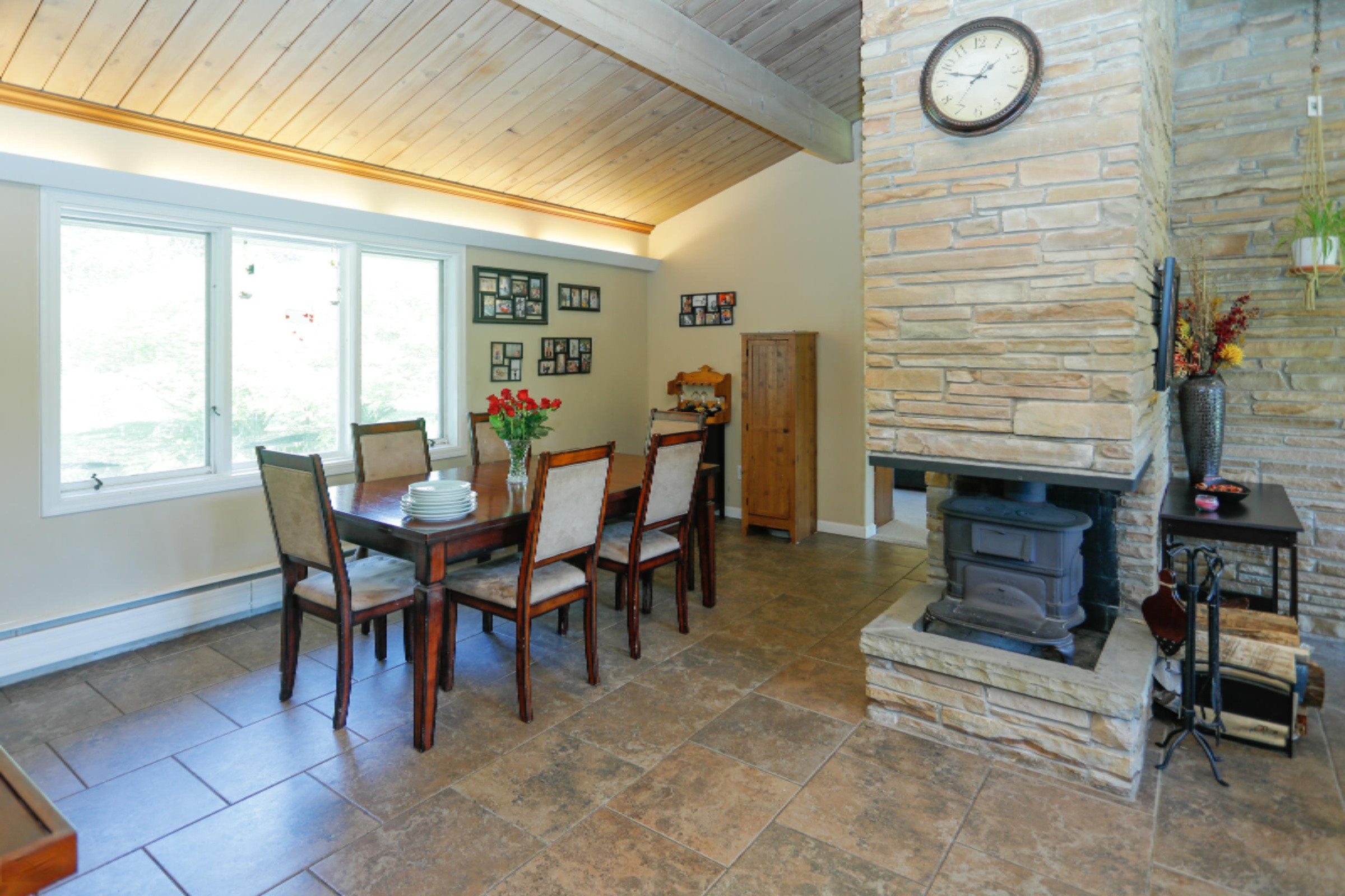 2516 Angling Road Kalamazoo, MI 49008 - Photo 10 of 35 2516 Angling Rd-109