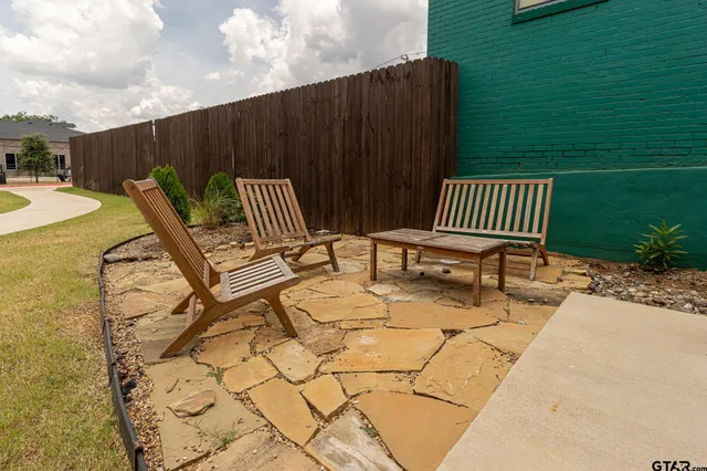 $4,000 | 540 West Erwin Street, Tyler, TX 75702