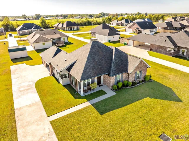 $349,500 | 151 Rue Claudet, Lockport, LA 70374