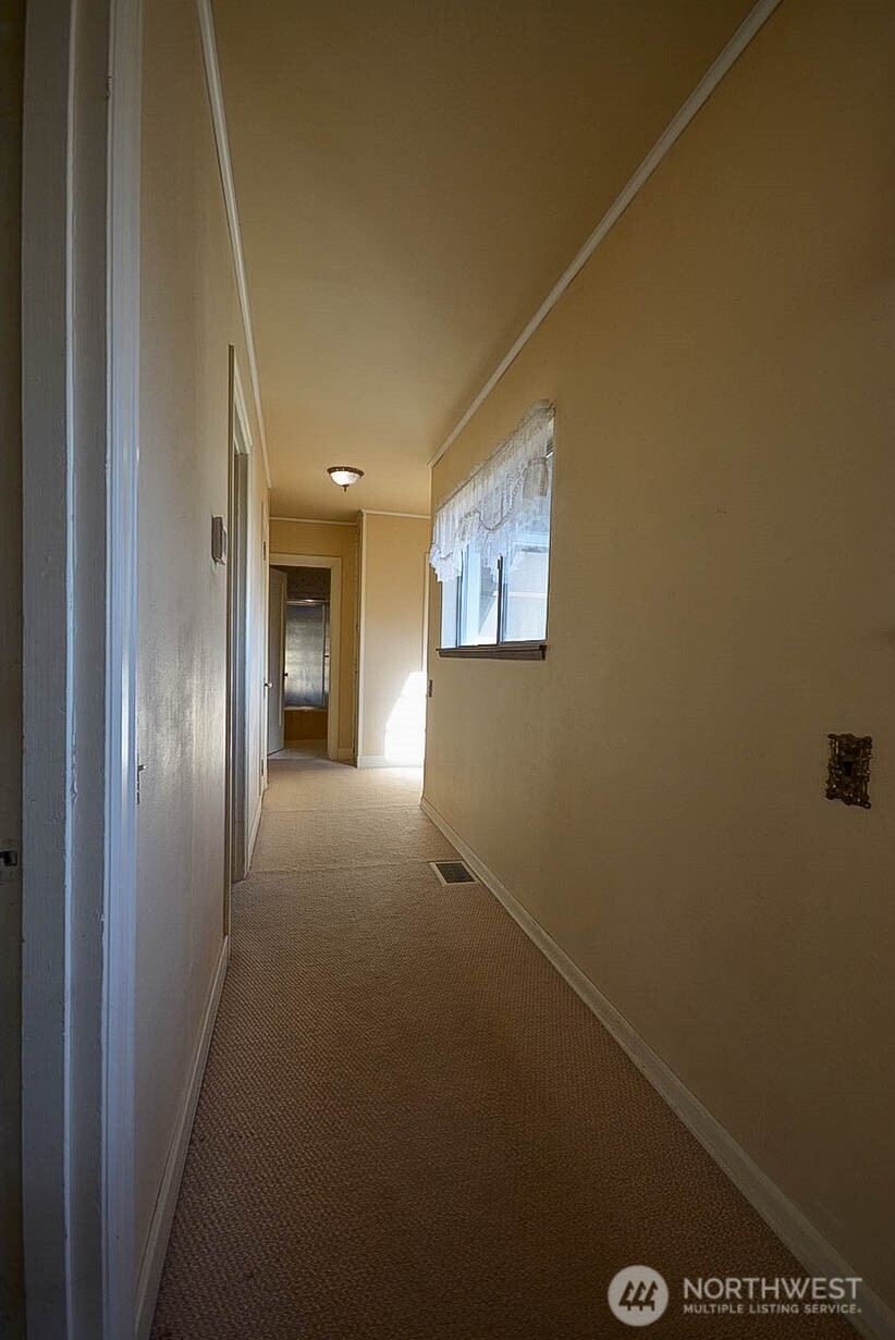 14614 Lawrence Lake Road Southeast Yelm, WA 98597 - Photo 18 of 38 Gallery Image 18