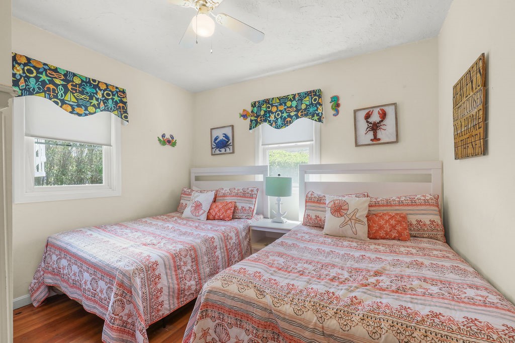45 Crescent Road Middletown, RI 02842 - Photo 16 of 49