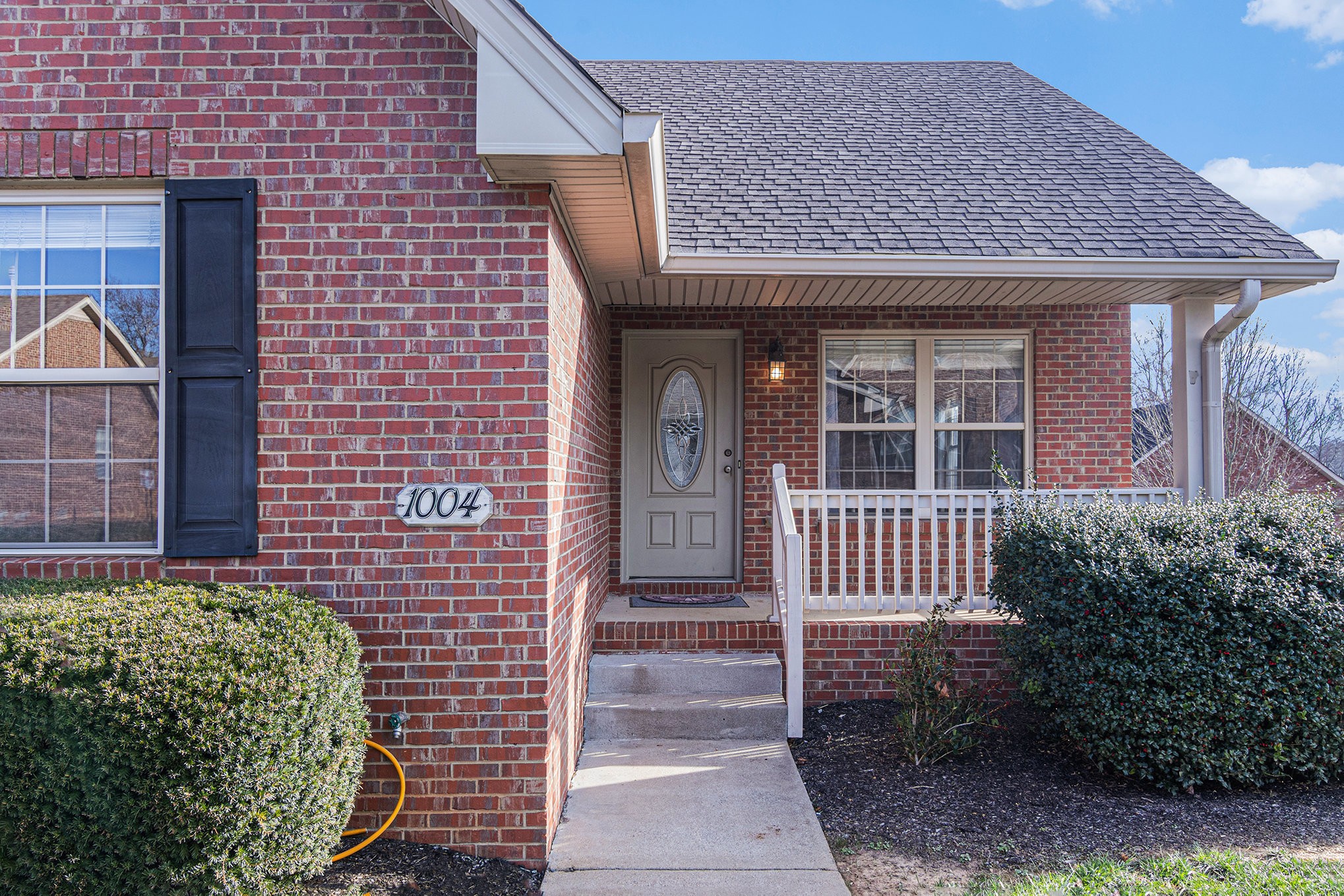 135 Excell Road, Unit 1004 Clarksville, TN 37043 - Photo 4 of 19 a front view of a house
