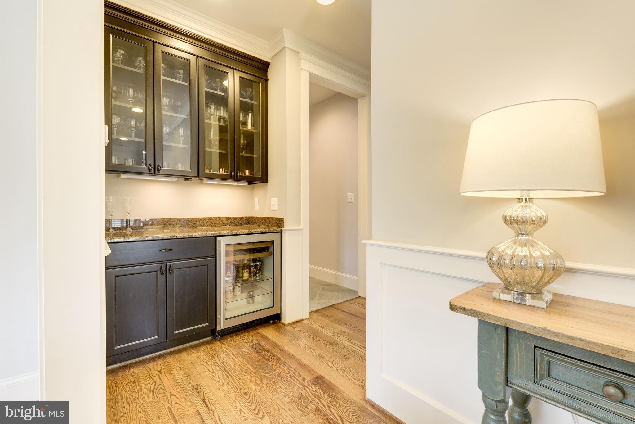 4802 Edgefield Road Bethesda, MD 20814 - Photo 11 of 32 Gallery Image 11
