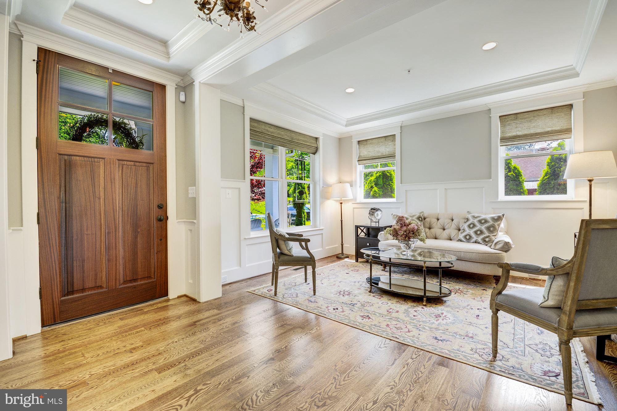 4802 Edgefield Road Bethesda, MD 20814 - Photo 3 of 32 Gallery Image 3