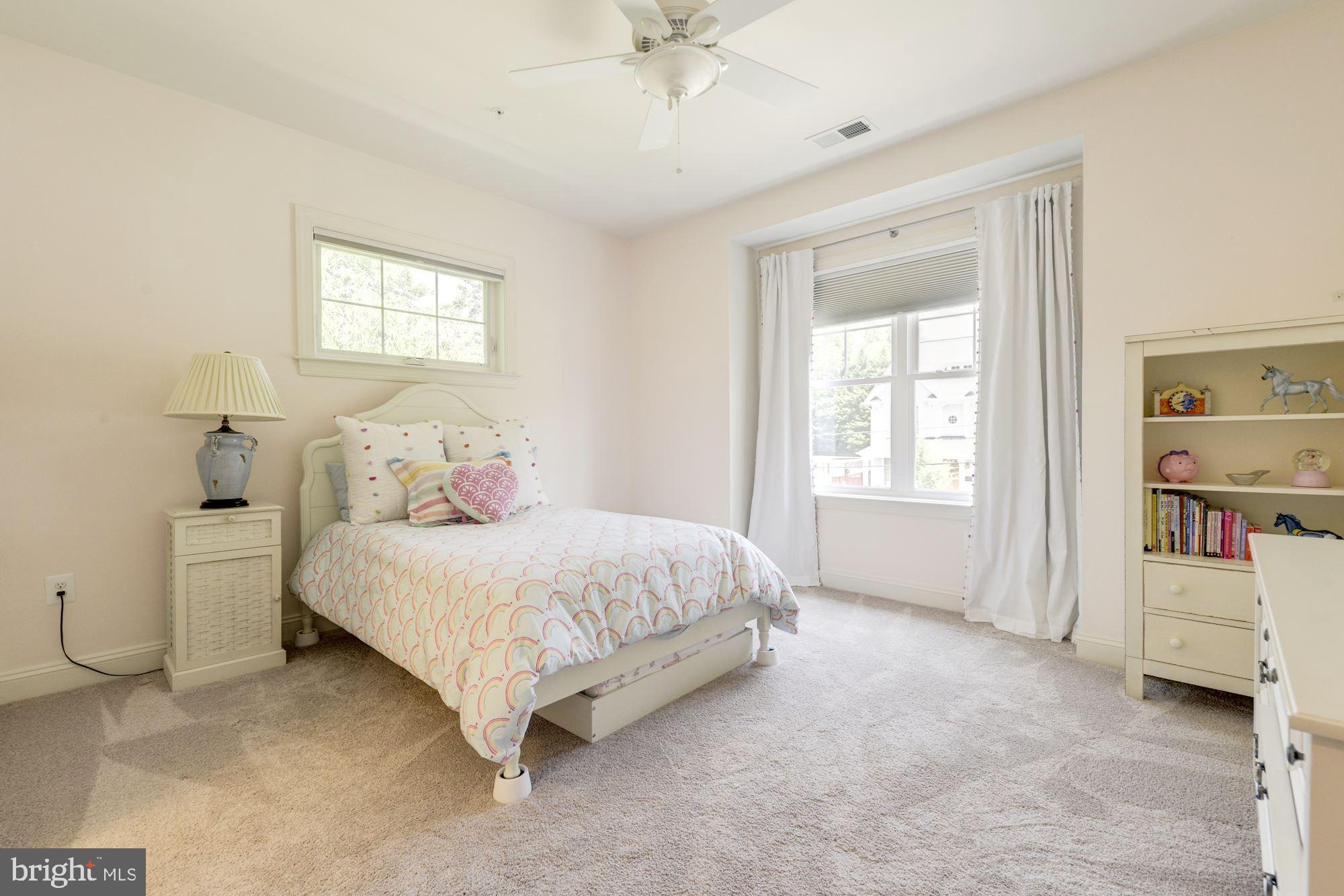 4802 Edgefield Road Bethesda, MD 20814 - Photo 21 of 32 Gallery Image 21