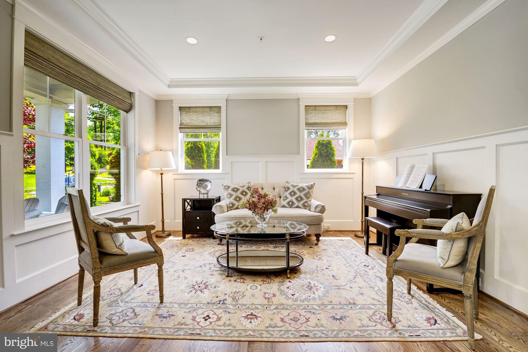 4802 Edgefield Road Bethesda, MD 20814 - Photo 4 of 32 Gallery Image 4