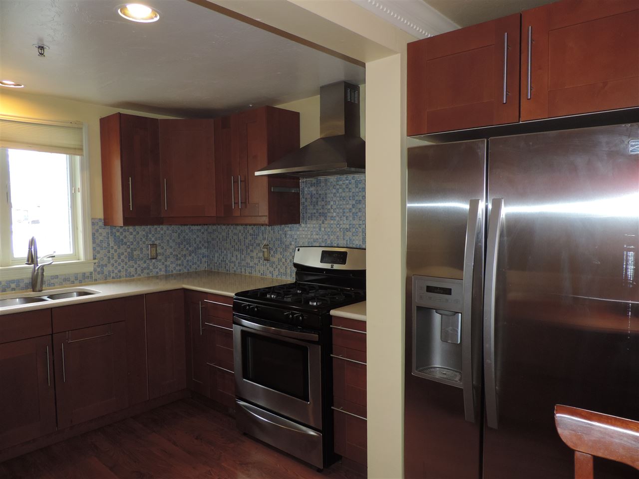 33 Surrey Run Dover, NH 03820 - Photo 6 of 32 Gallery Image 6
