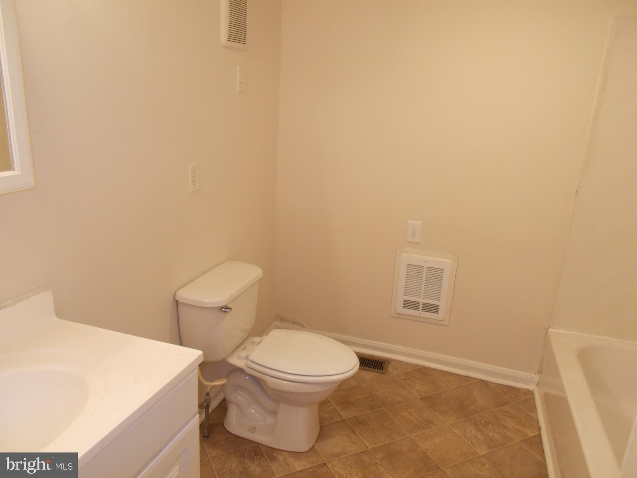 7864 Fairplay Road Fairplay, MD 21733 - Photo 10 of 20 Bath