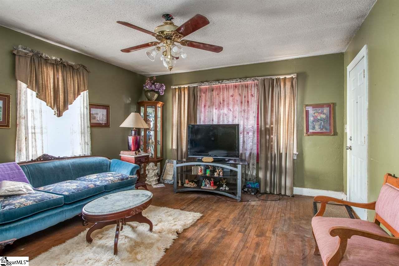 36 Baxter Street Greenville, SC 29607 - Photo 3 of 13 Gallery Image 3