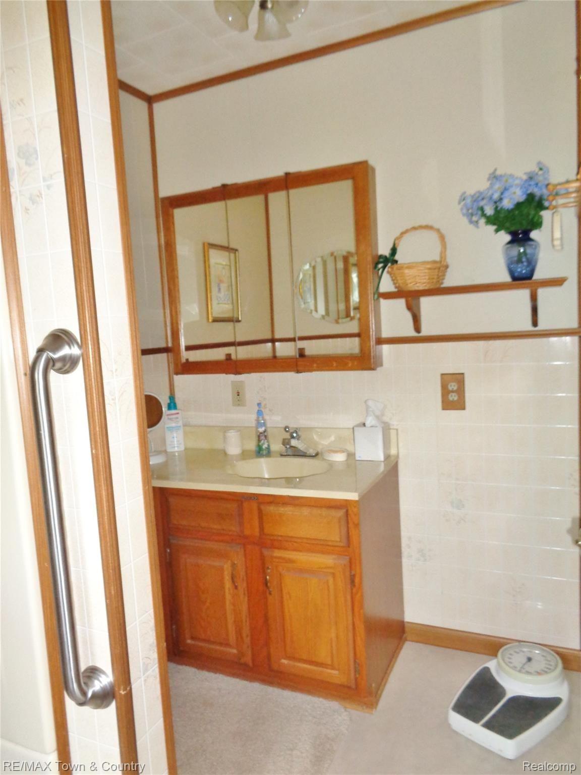 5315 North Seymour Road Flushing, MI 48433 - Photo 10 of 30 DSC01483.JPG