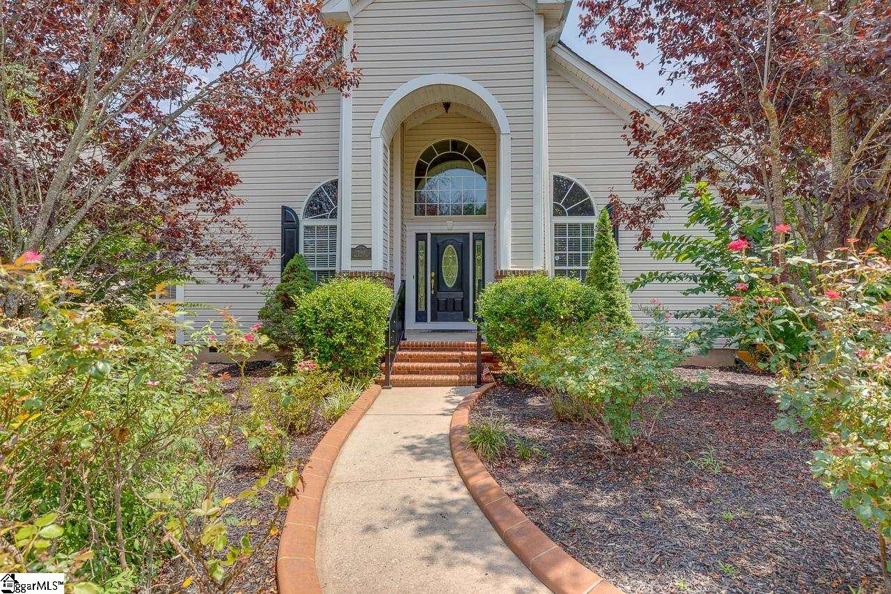 240 McKinney Road Simpsonville, SC 29681 - Photo 2 of 36 Gallery Image 2