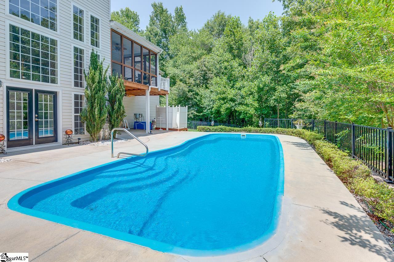 240 McKinney Road Simpsonville, SC 29681 - Photo 7 of 36 Gallery Image 7
