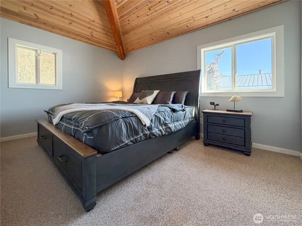 $750,000 | 26 H South Beach Drive, Everett, WA 98206