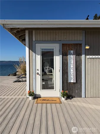 $750,000 | 26 H South Beach Drive, Everett, WA 98206