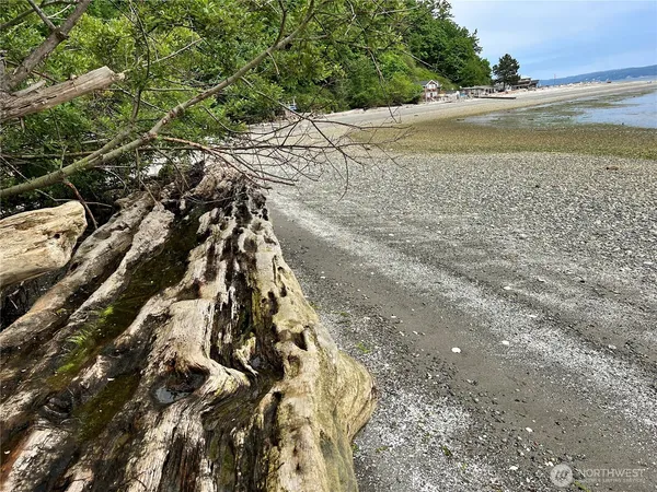 $750,000 | 26 H South Beach Drive, Everett, WA 98206