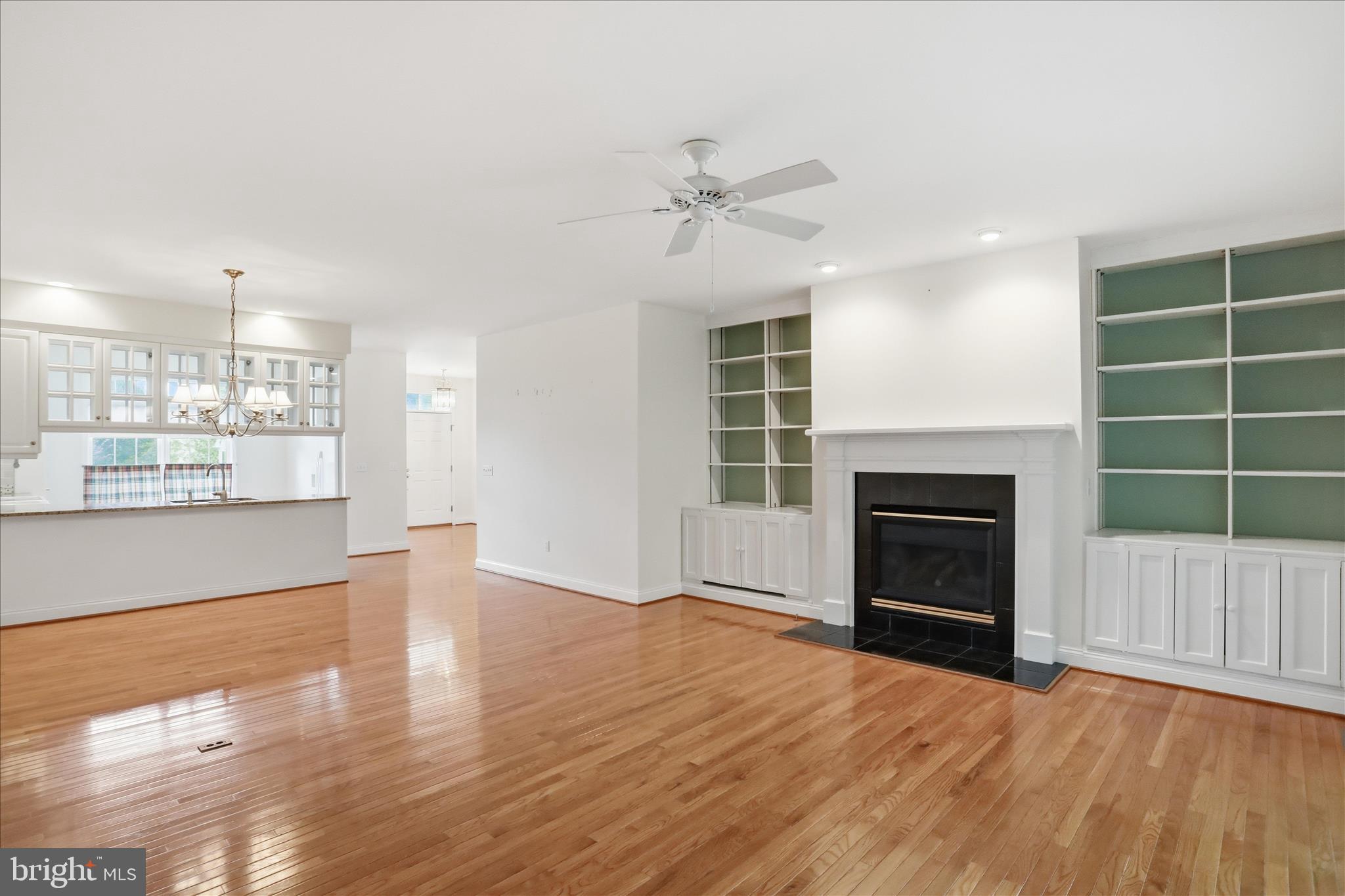 42 Hunters Trail Waynesboro, VA 22980 - Photo 13 of 52 Living Room into Kitchen