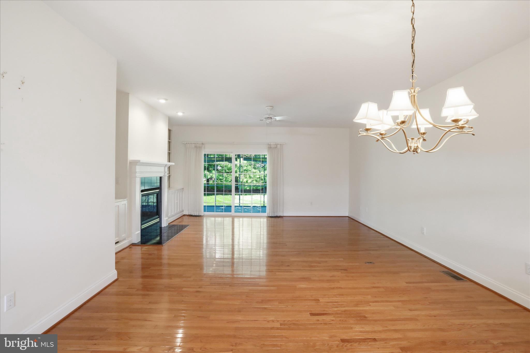 42 Hunters Trail Waynesboro, VA 22980 - Photo 18 of 52 Dining Room into Living Room