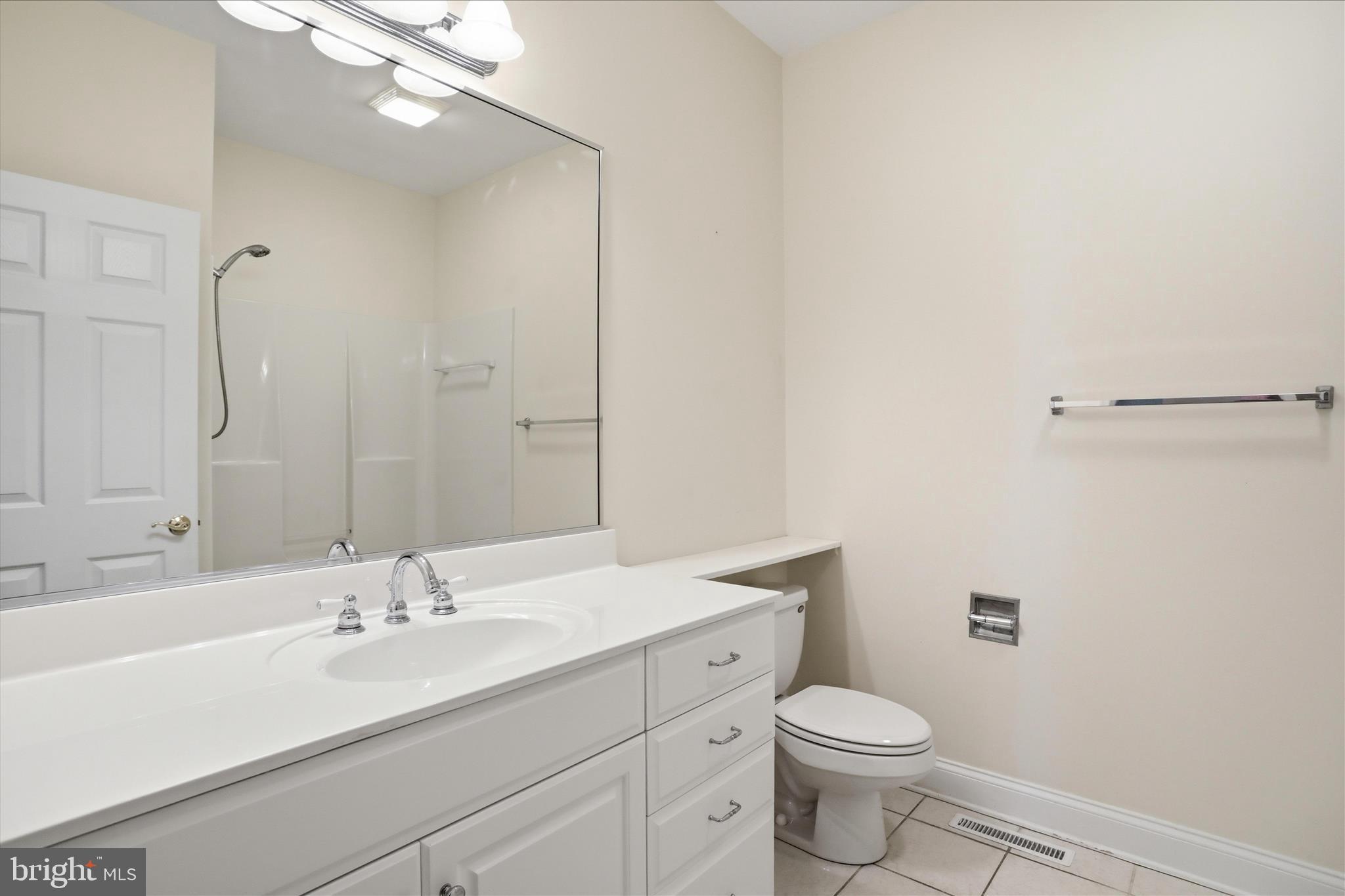 42 Hunters Trail Waynesboro, VA 22980 - Photo 20 of 52 Hallway Bathroom