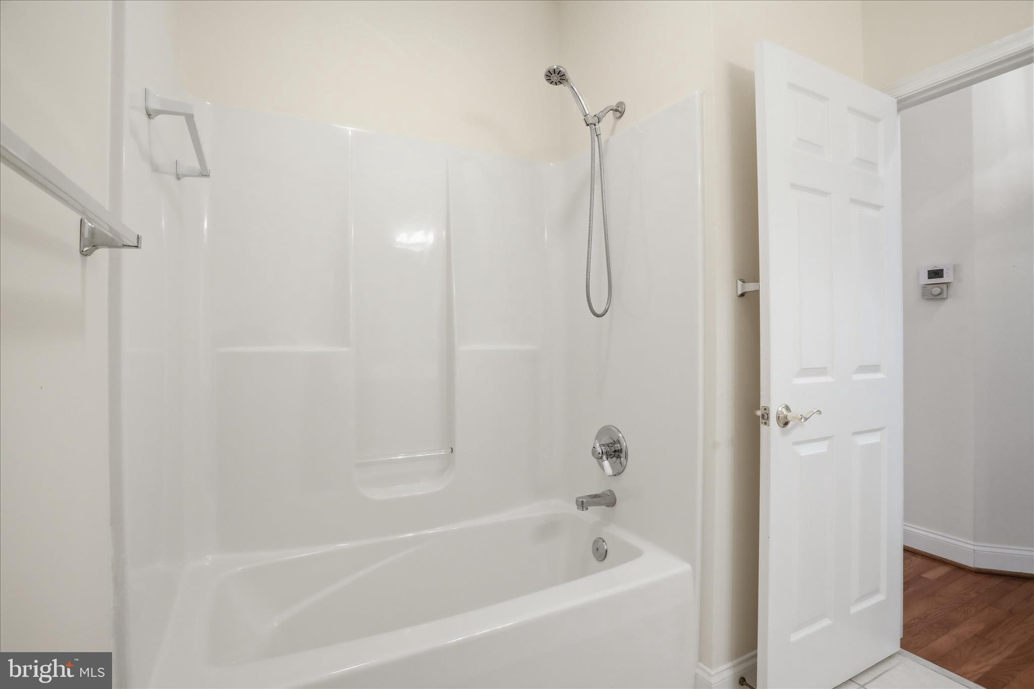 42 Hunters Trail Waynesboro, VA 22980 - Photo 21 of 52 Hallway Bathroom -2