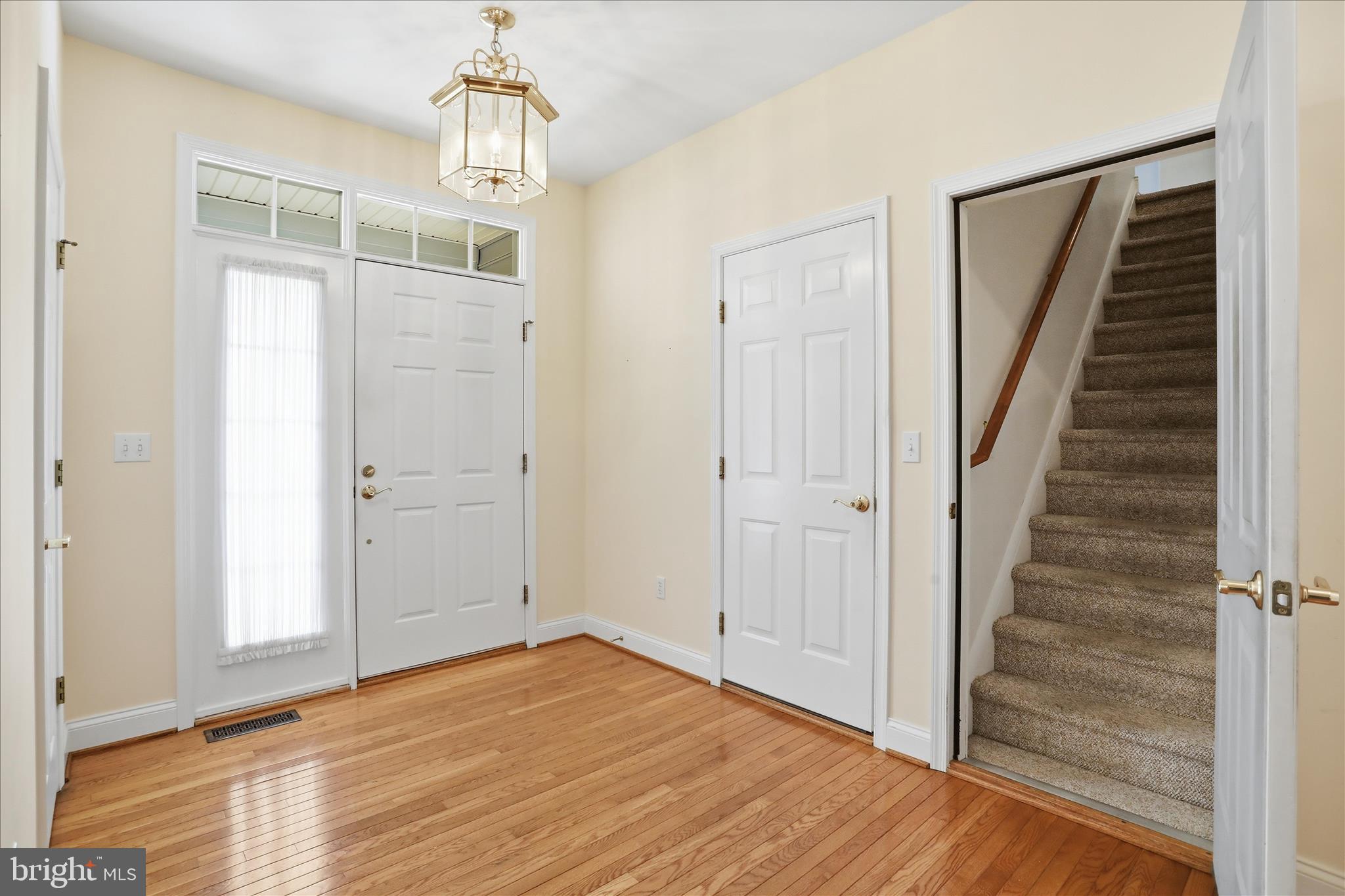 42 Hunters Trail Waynesboro, VA 22980 - Photo 7 of 52 Foyer