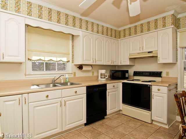 5906 Pepper Road Oak Ridge, NC 27310 - Photo 3 of 16 Kitchen.