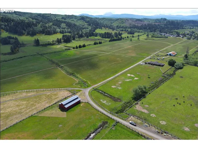 a view of an outdoor space and a yard
