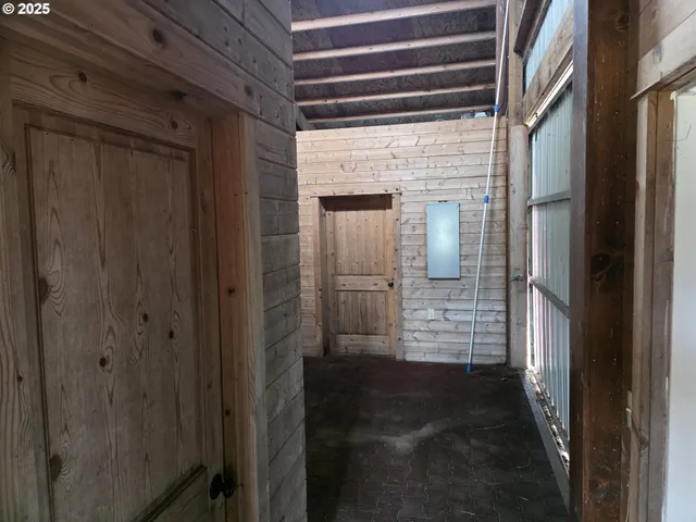 a view of walk in closet