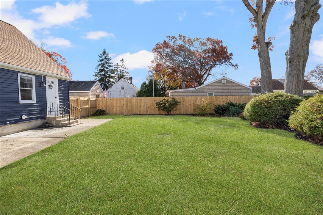 122 Elder Street Lincoln, RI 02865 - Photo 31 of 38 Fenced yard