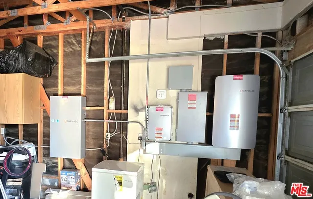 a picture of a living room with a fireplace