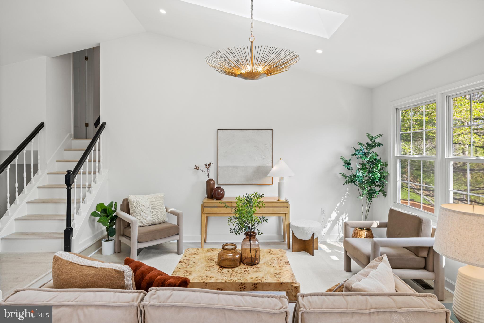 5 Solitaire Court Gaithersburg, MD 20878 - Photo 2 of 34