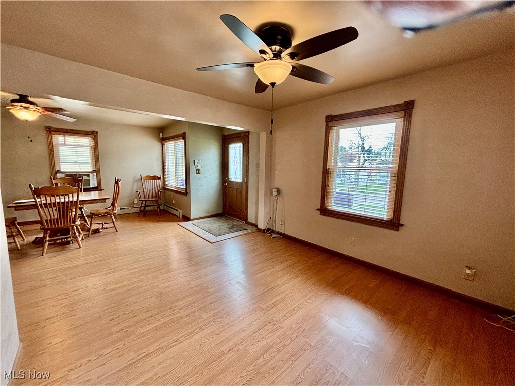 521 6th Street Struthers, OH 44471 - Photo 10 of 27 view from Living Room to Dining Room
