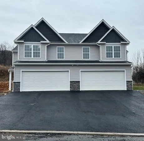 $364,900 | 36 Rosalie's Way, Temple, PA 19560