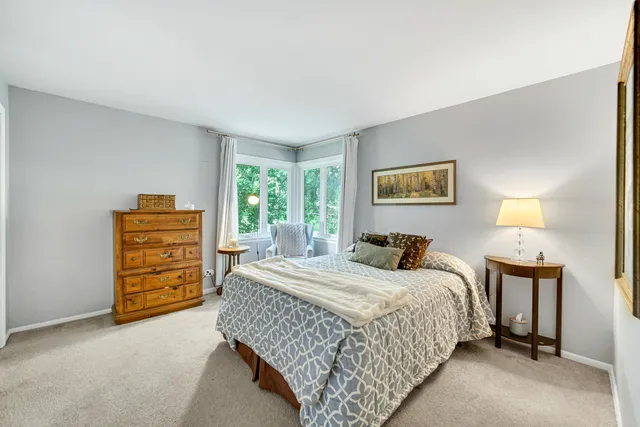 $519,000 | 399 Knollwood Court, Palatine, IL 60067