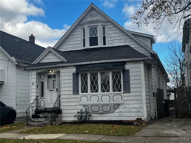 $119,900 | 41 Briscoe Avenue, Buffalo, NY 14211