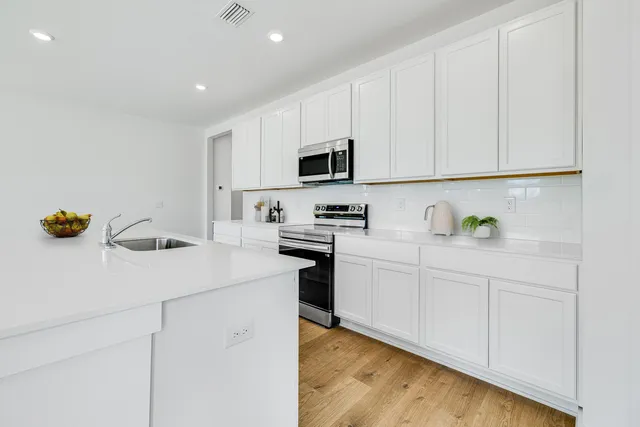 $309,990 | 30 Bent Oak Drive, Unit HOMESITE B30, Freeport, FL 32439