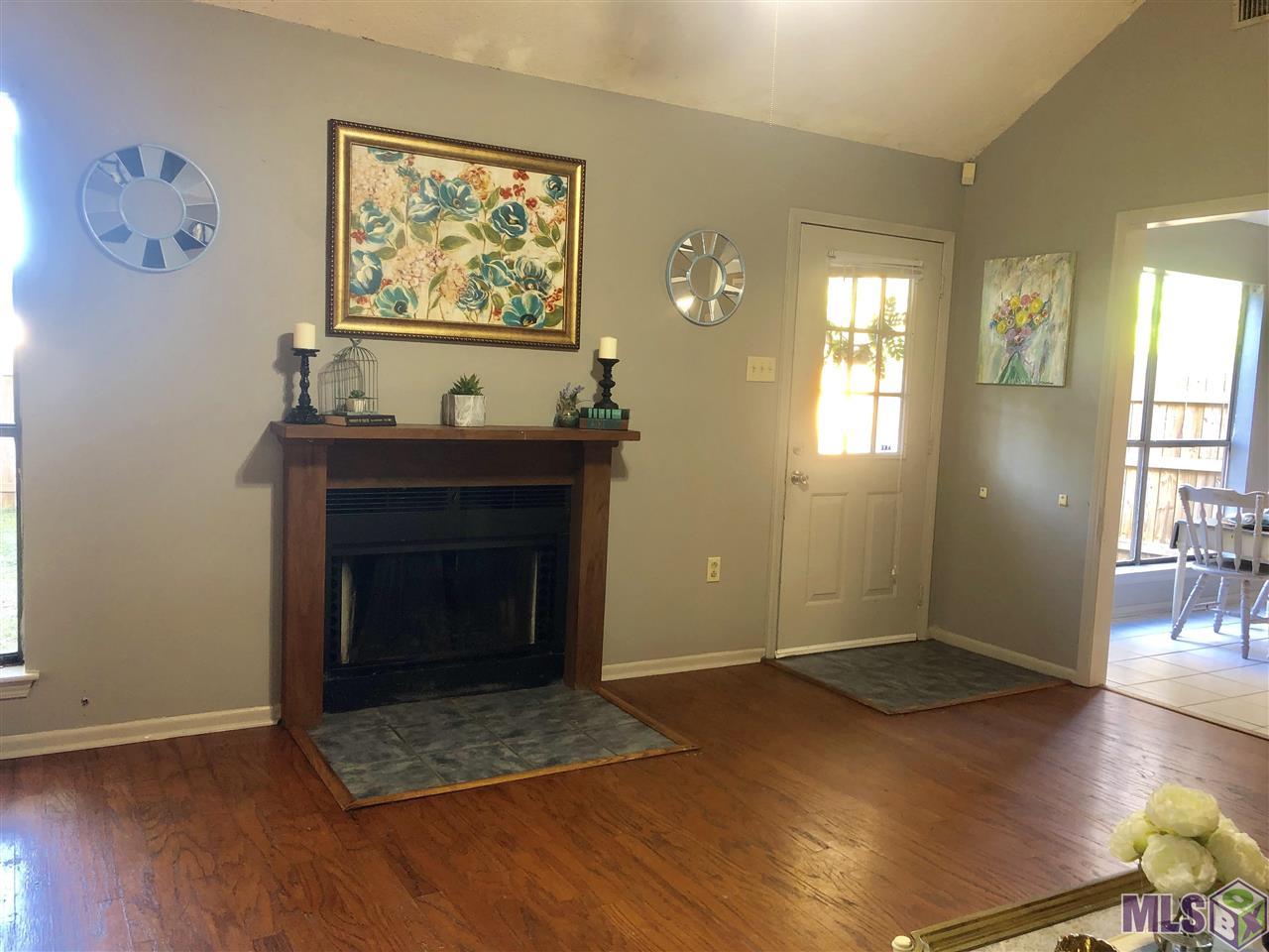 8732 Pecan Tree Drive Baton Rouge, LA 70810 - Photo 6 of 35
